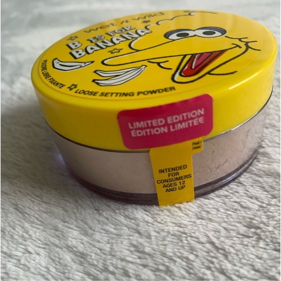 NEW Wet n Wild x Sesame Street Loose Banana Powder B is for Bananas SEALED - Picture 5 of 9